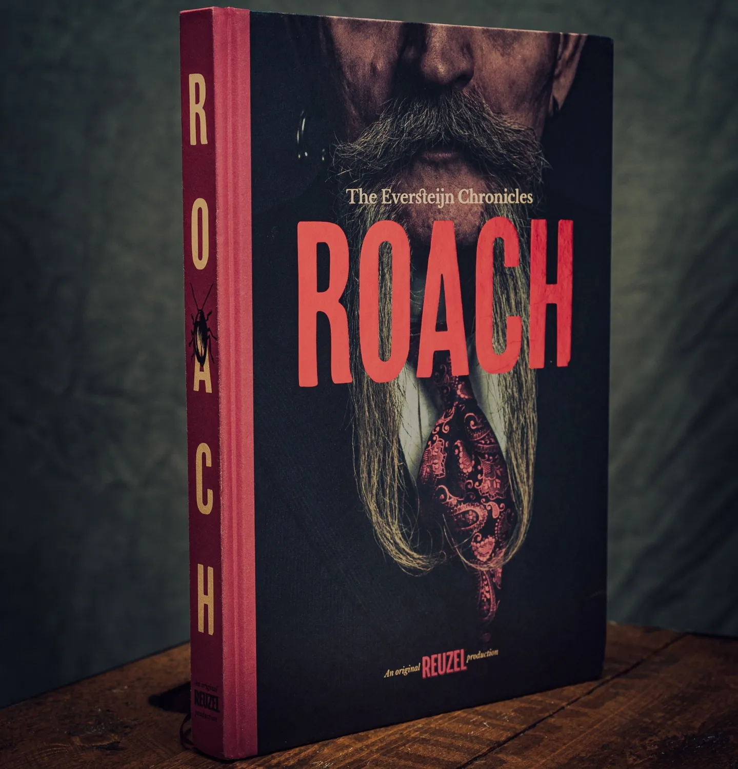 Reuzel Roach libro fotografico barber comic art